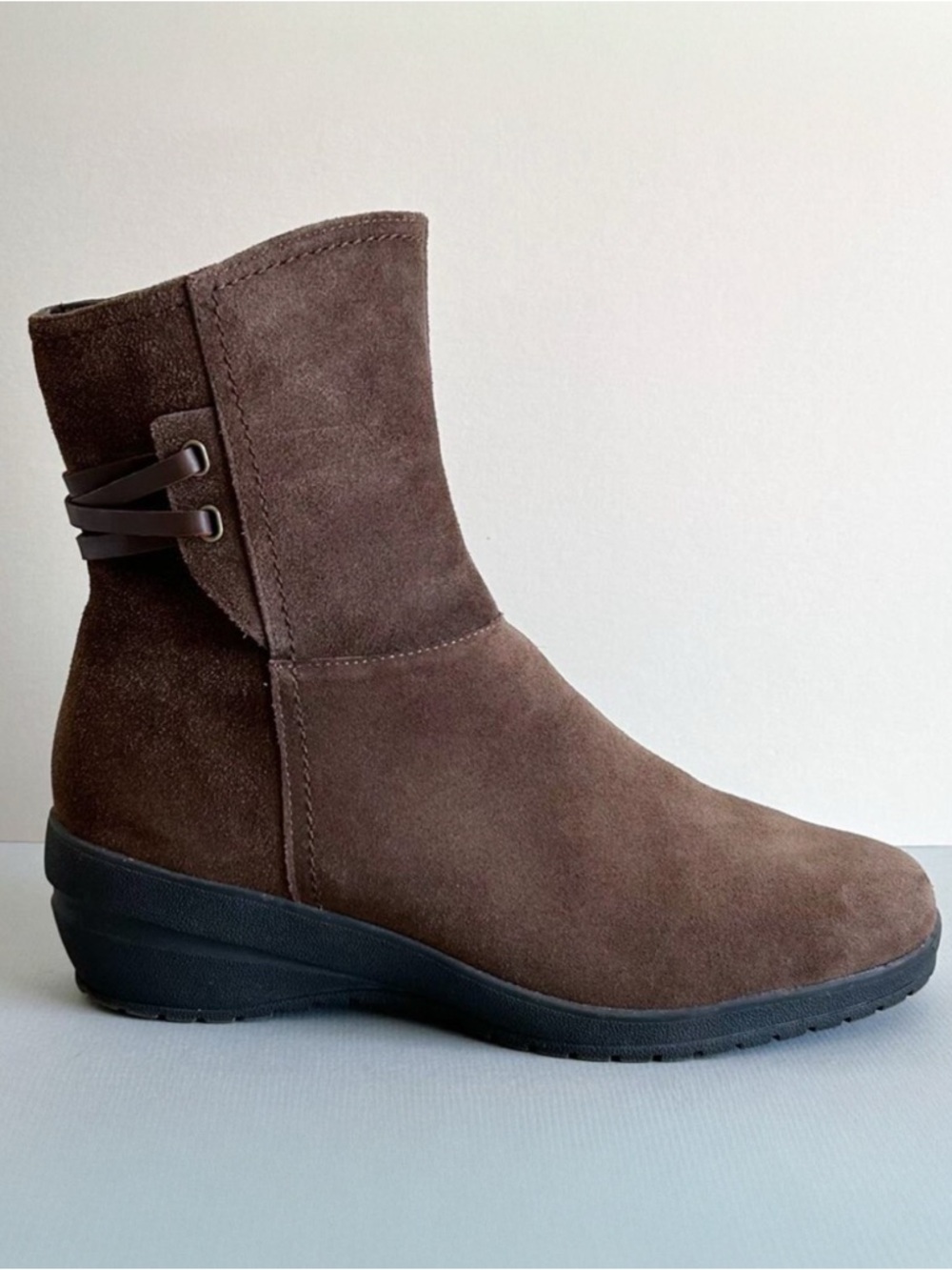 Blondo AquaProtect Genuine Suede Leather Brown Fleece Lined Wedge Heel Boots 11